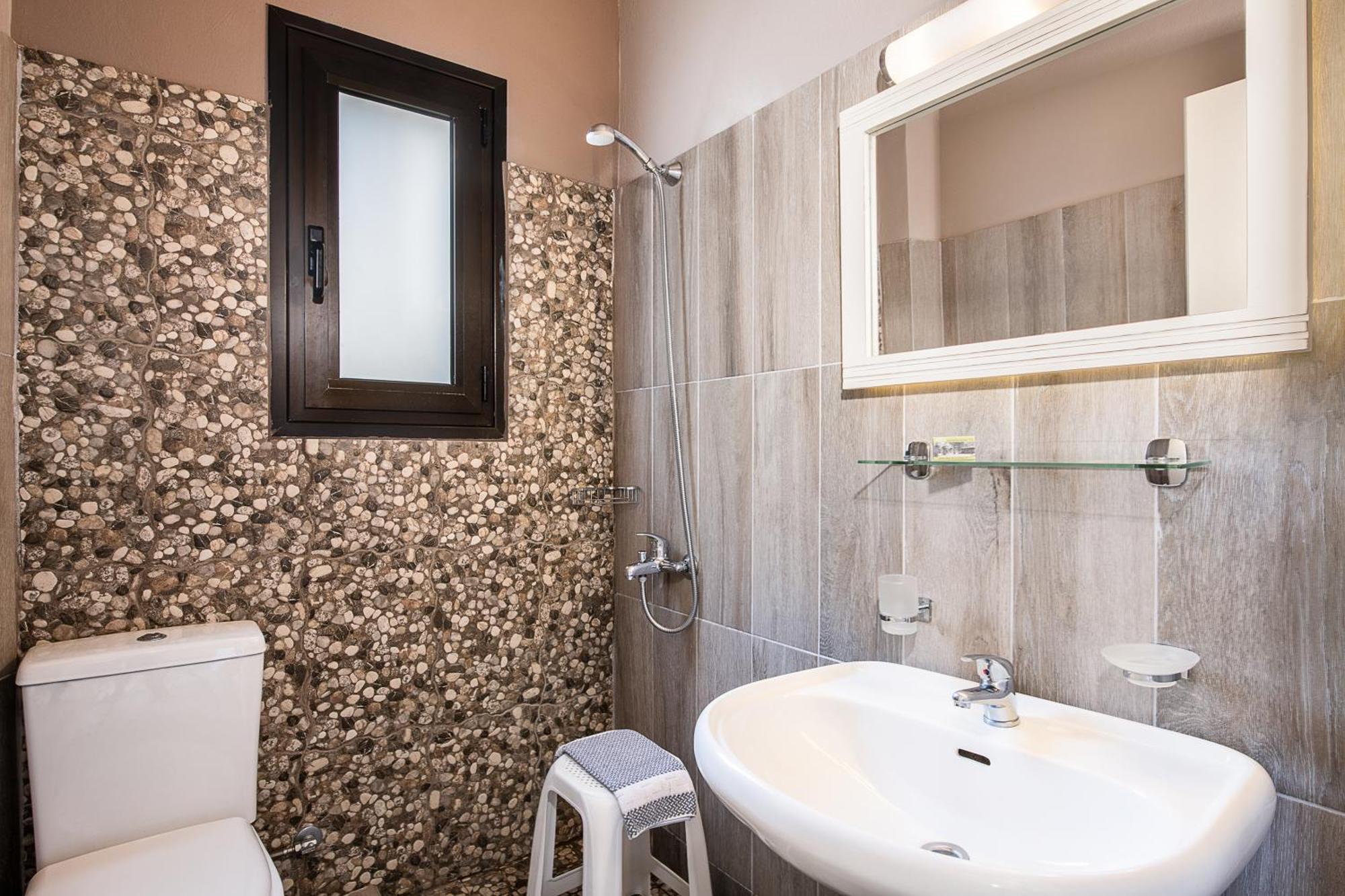 Lia Beachfront Apartments Stalós Exteriér fotografie