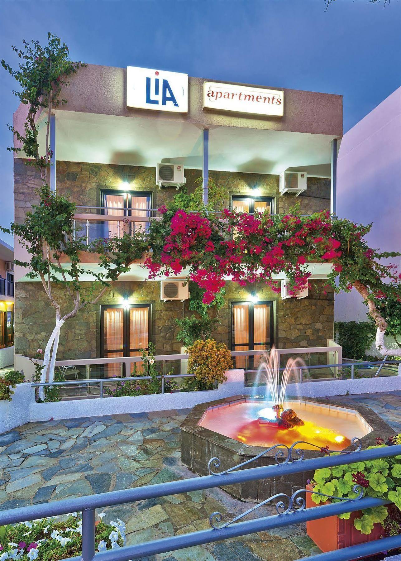 Lia Beachfront Apartments Stalós Exteriér fotografie