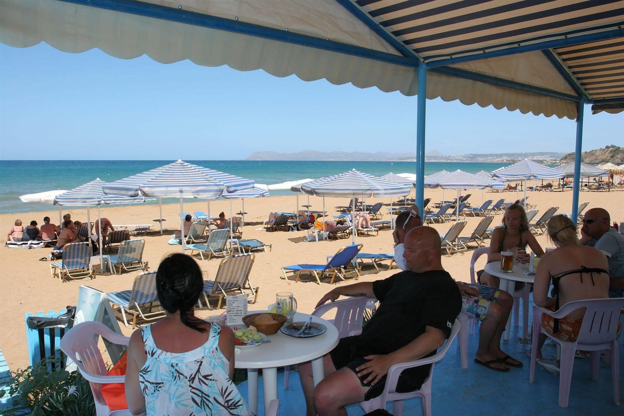 Lia Beachfront Apartments Stalós Exteriér fotografie
